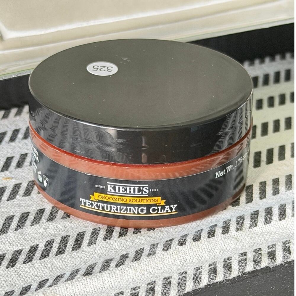 Kiehl’s Grooming Solutions Texturizing Clay Moroccan Lava Clay Matte Hold